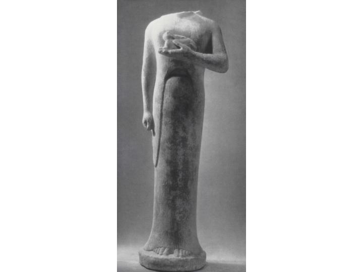 Женская статуя (богиня с зайцем). 560 г. до н.э. 