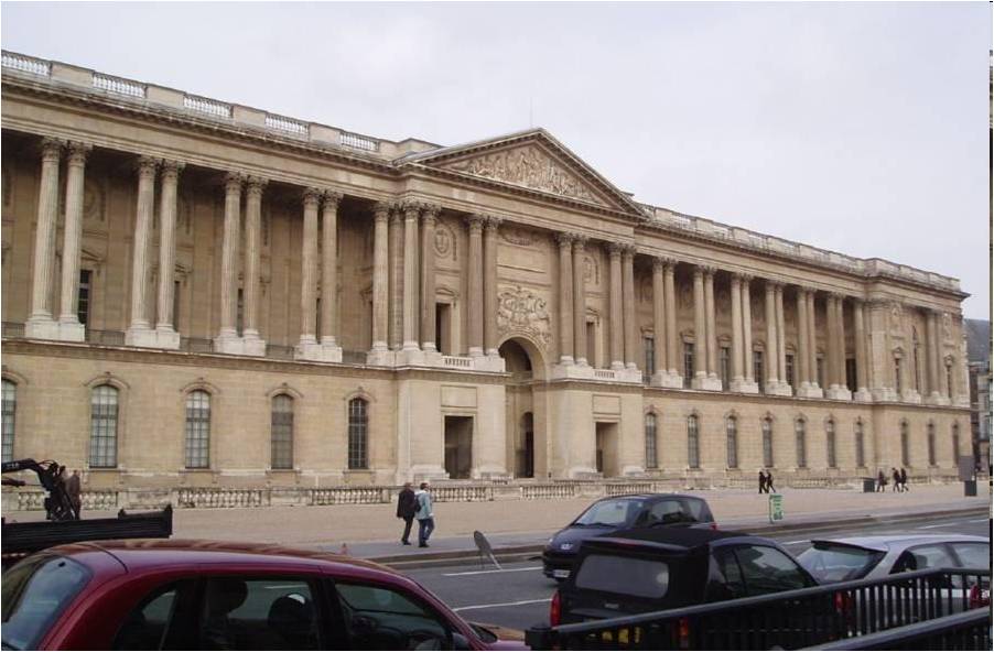 Лувр (королевский дворец). Восточный фасад, так называемая «Колоннада Лувра». Арх. Л.Лево и К.Перро. 1667—73.